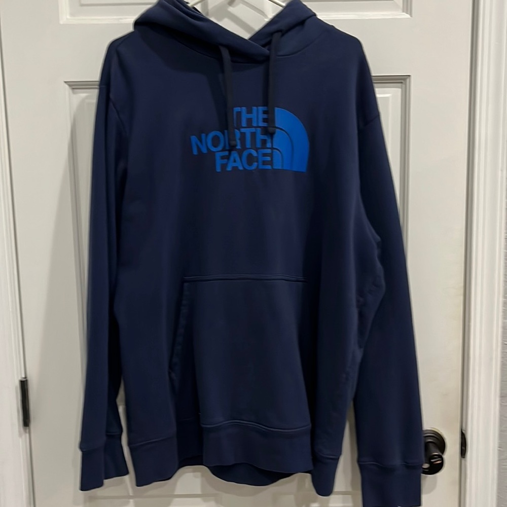 Men’s Northface hoodie, size extra large